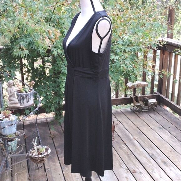 Connected Apparel Little Black Dress - Picture 4 of 9